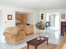 2 Br Townhouse In Montego Bay - Photo5