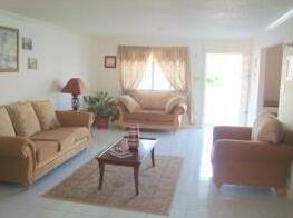 3 Br Townhouse In Montego Bay - Photo3