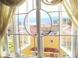 3 Br Townhouse In Montego Bay - Photo5