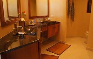 European Style 6 BR Villa - Montego Bay - Photo4
