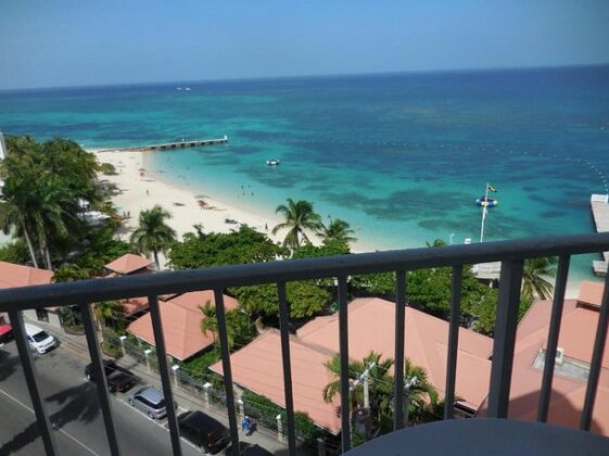 The Best Condo-Special Suite @ World Famous Drs Cave Beach - Photo3