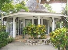 Traditional 4 BR Jamaica Villa - Montego Bay