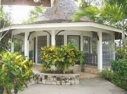 Traditional 4 BR Jamaica Villa - Montego Bay