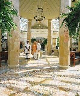 Breezes Grand Resort and Spa - Photo2