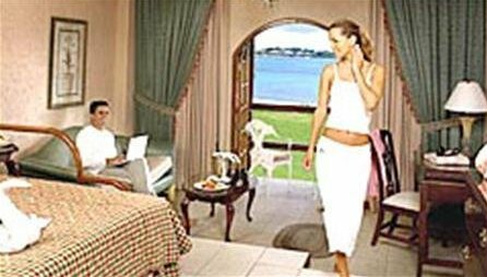 Breezes Grand Resort and Spa - Photo4