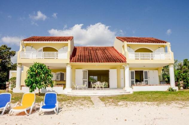 Negril Beach Villa