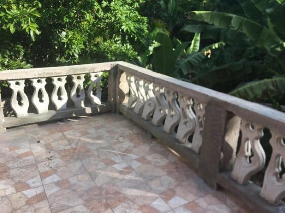 Nev's Place - Photo3