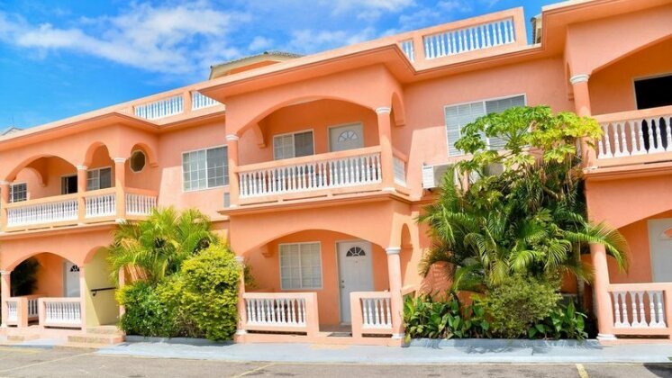 Sea View Apartments Negril - Photo2