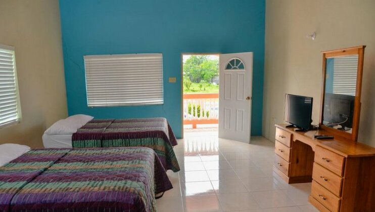 Sea View Apartments Negril - Photo5