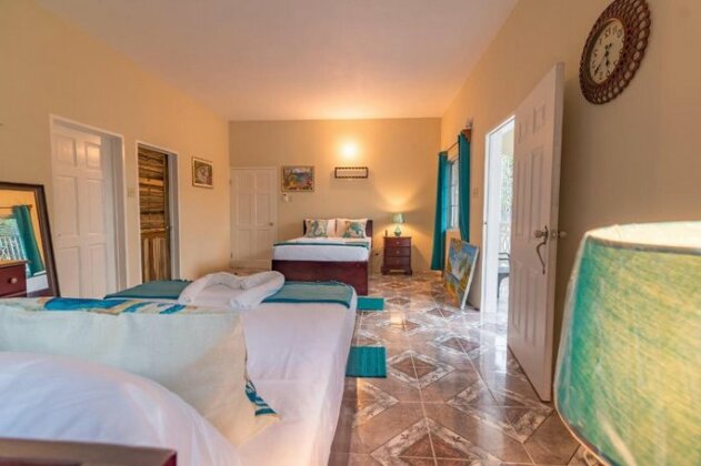 Spacious Vacation Apt in Negril - Photo2