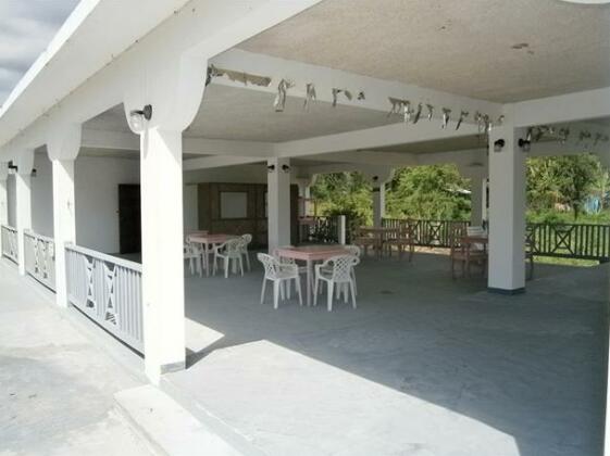 The Royal Hummingbird Resort - Photo3