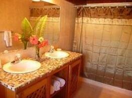Tropical Gardens - 1 BR Apartment with Kitchen - Photo2