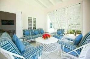 Coastline Views - 3 BR Villa - Ocho Rios - Photo5