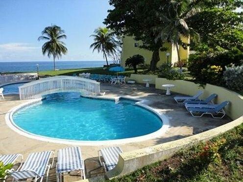 Paradise Ocean Palms Apartments - Photo4