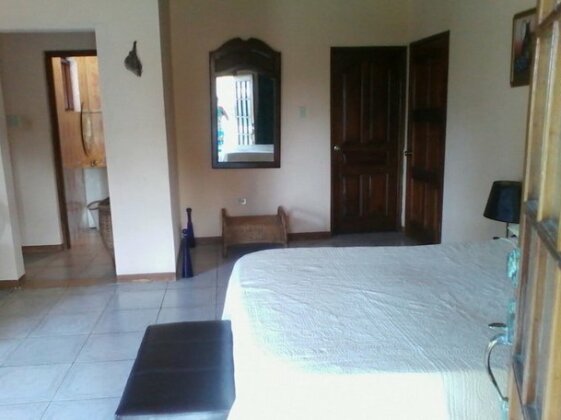 Dolphin Bay Yoga Guest House - Photo5