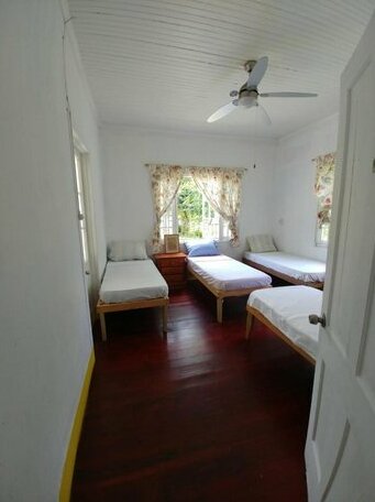 Port Antonio Inn Hostel - Photo3
