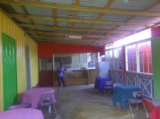 Yard Luxury Hostel - Photo2