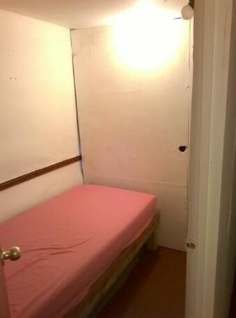 Yard Luxury Hostel - Photo4