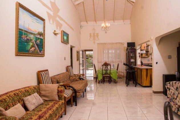 Luxury Escapes Nuevo - Photo2
