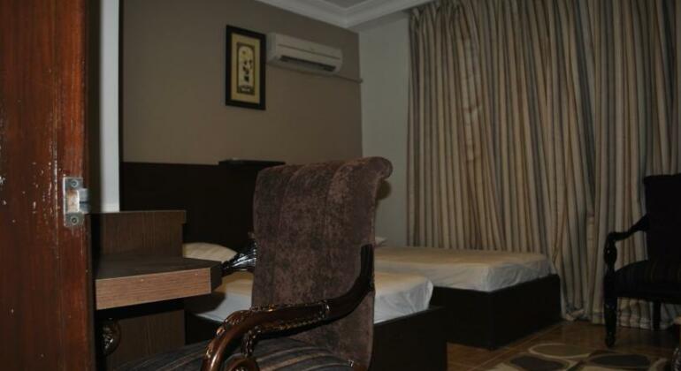 Al-Ballouti Hotel Suites - Photo5