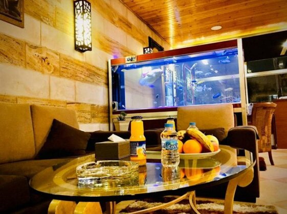Al Mansi Hotel Suites - Photo3