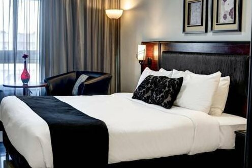 Easy Inn Hotel Suites - Photo5