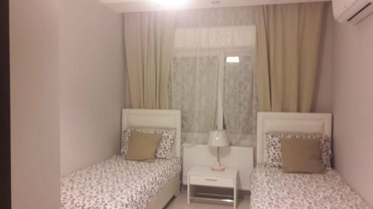 Fully Furnished Apartment in Der Ghbar - Photo3