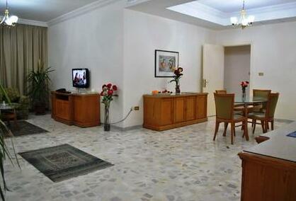 Grand Stay Hotel Suites - Photo5