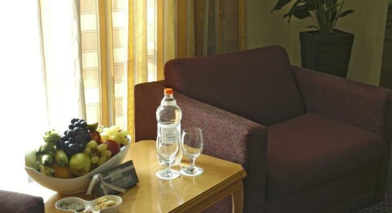 Imperial Palace Hotel Amman - Photo4