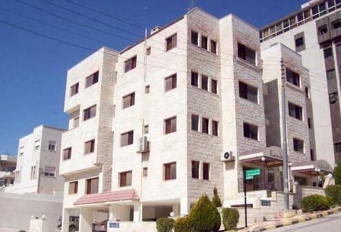 Madafah Hotel Apartments Amman - Photo5