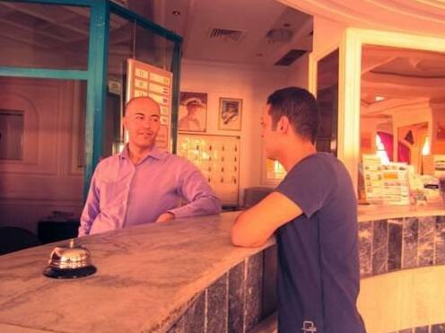 Al Zaatari Hotel - Photo2