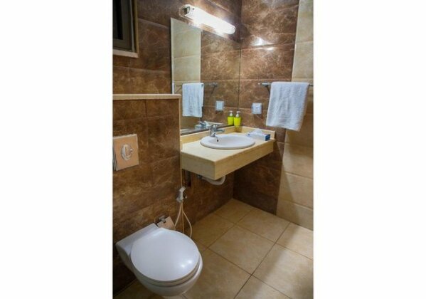 Shweiki International Hotel - Photo4