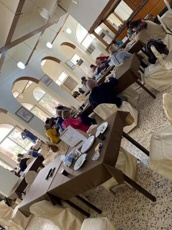 Azraq Hotel - Photo4