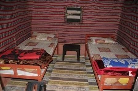 Alblwi Camp - Photo2