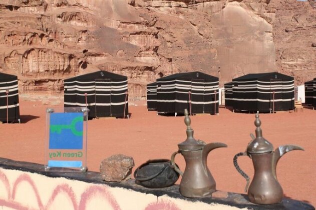 Rainbow Camp - Photo4