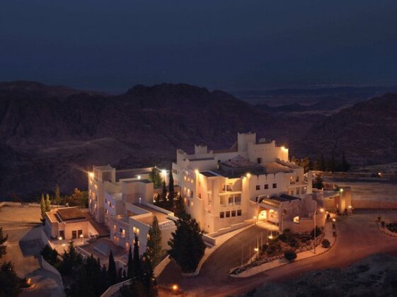 Movenpick Nabatean Castle Hotel - Photo5