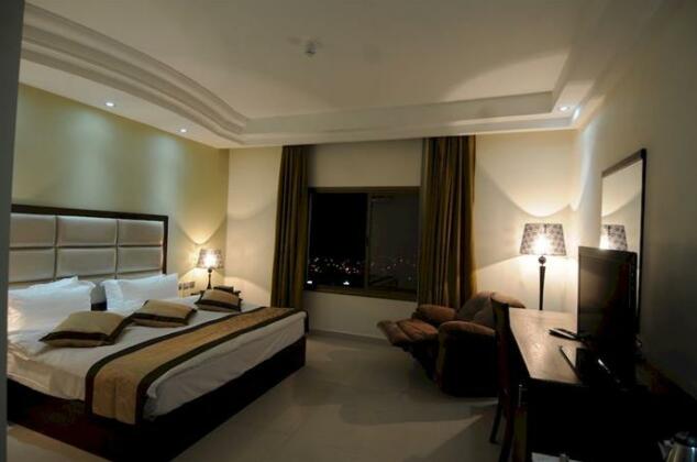 Tetra Tree Hotel - Photo3