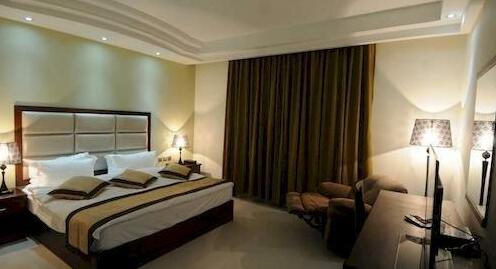 Tetra Tree Hotel - Photo4