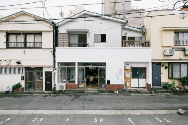 Atelier & Hostel Nagaisa-Ura