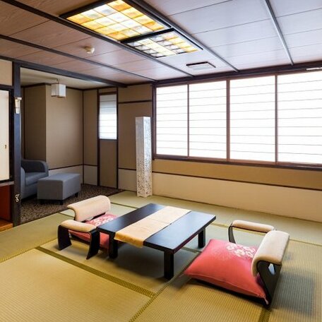 Aiken to Sugosu Honkaku Ryokan Gekka