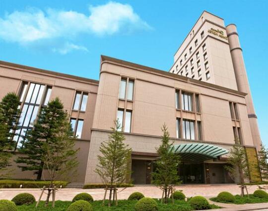 Okura Chiba Hotel