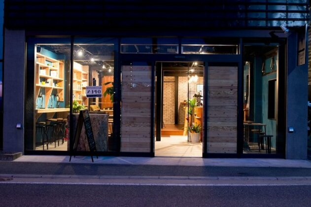 Tonagi Hostel & Cafe