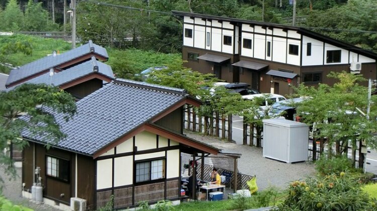 N E W Hot Hot Yunohira Onsen Cottage