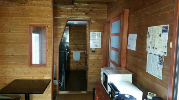 Little Alaskan Guest House - Photo4