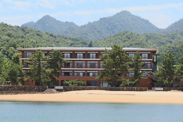 Miyajima Seaside Hotel - Photo2