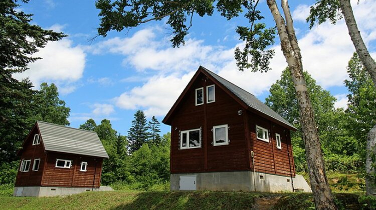 Syumarinai Kohan Camping Log Cabin