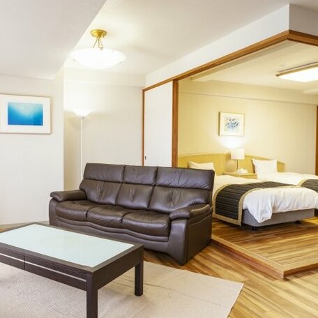Katsuura Hilltop Hotel & Residence - Photo4