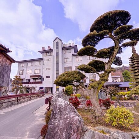 RYOKAN Tennen Onsen Ishimichi