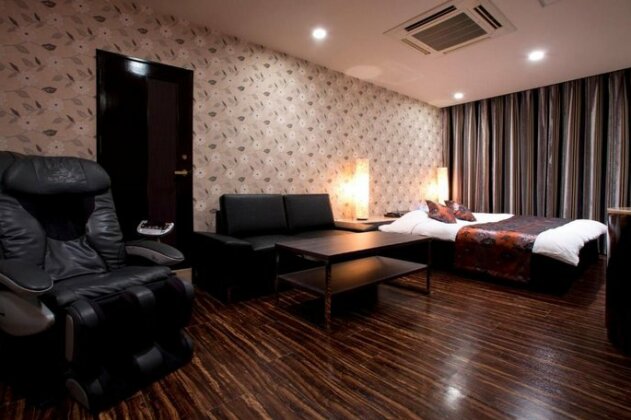 Jaguar Hotel Arima Adult Only