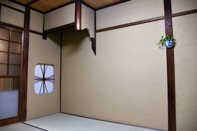 Chika Rakuen - Photo4